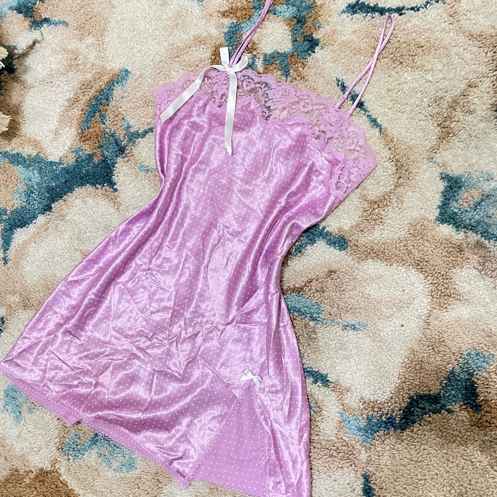 nwt vintage deadstock Victoria’s Secret purple & white polka dot slip 🎀 size s